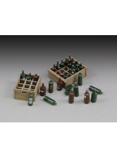 Royal Model - Wine bottles and crates