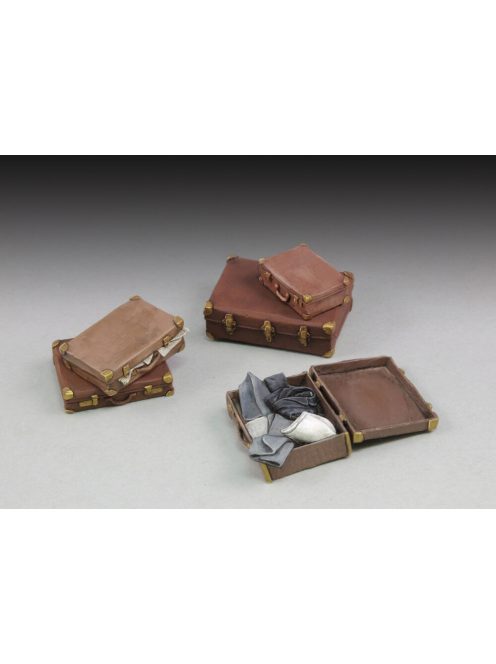 Royal Model - Assorted suitcases