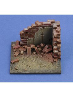 Royal Model - Base with ruined wall 'cm4x4'  No.10