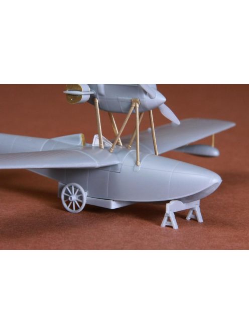 SBS Model - 1/72 Macchi M 33 beaching gear set for SBS Model kit