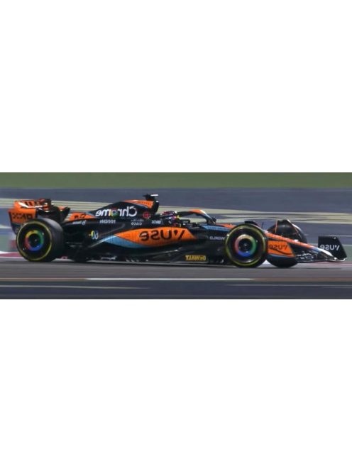 Spark - McLAREN F1  MCL60 TEAM McLAREN N 81 WINNER SPRINT RACE QATAR GP WITH PIT BOARD 2023 OSCAR PIASTRI ORANGE BLUE BLACK