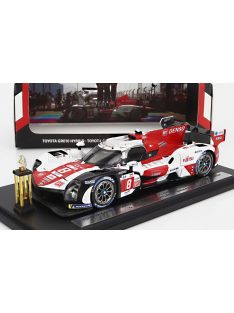   Spark - TOYOTA GR010 3.5L TURBO HYBRID V6 TEAM TOYOTA GAZOO RACING N 8 WINNER 24h LE MANS 2022 WITH TROPHY SEBASTIEN BUEMI - BRENDON HARTLEY - RYO HIRAKAWA WHITE RED