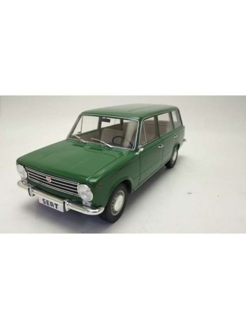 TRIPLE9 - 1:18 1968 Seat 124 Familiar, green with light brown interior - Triple9 Collection