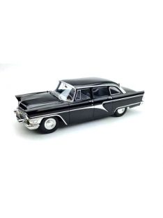   TRIPLE9 - 1:18 1959 GAZ 13 Seagull, black - Triple9 Collection