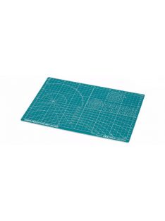 Tamiya - Cutting Mat A4 Size Green (210mm x 297 mm)