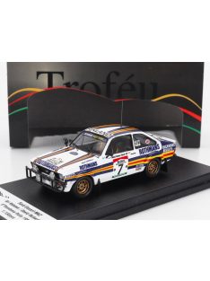   Trofeu - FORD ENGLAND ESCORT MKII (night version) TEAM ROTHMANS N 7 RALLY BANDAMA 1981 ARI VATANEN - DAVID RICHARDS WHITE BLUE YELLOW