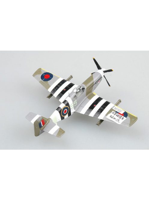 Trumpeter Easy Model - P-51B FZ152. 1944