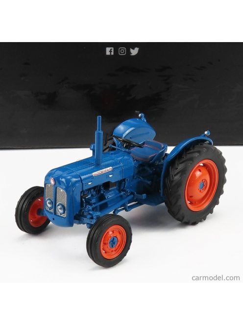 Universal Hobbies - Fordson Dexta Tractor 1960 Blue Orange